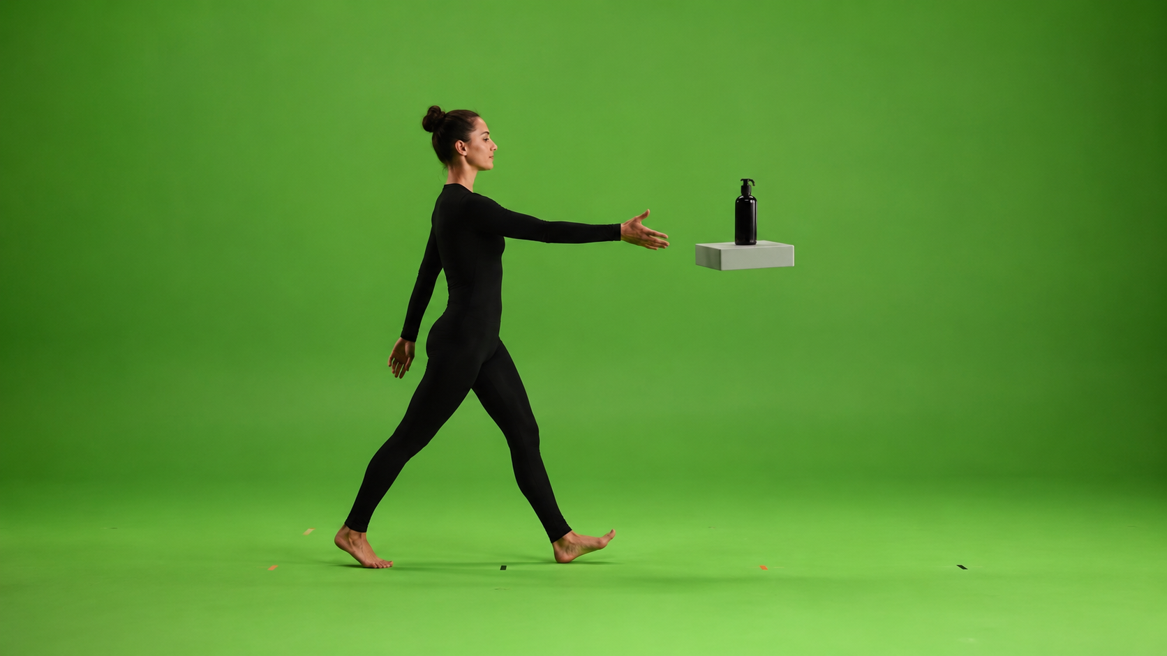 Clean green-screen motion reference locking path and contact for Seedance 2.5 video editing